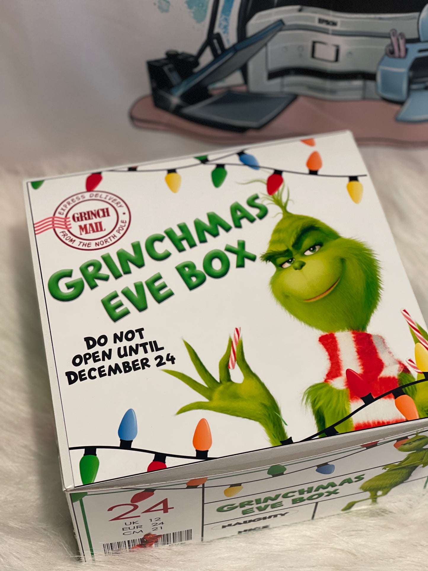Grinchmas eve box