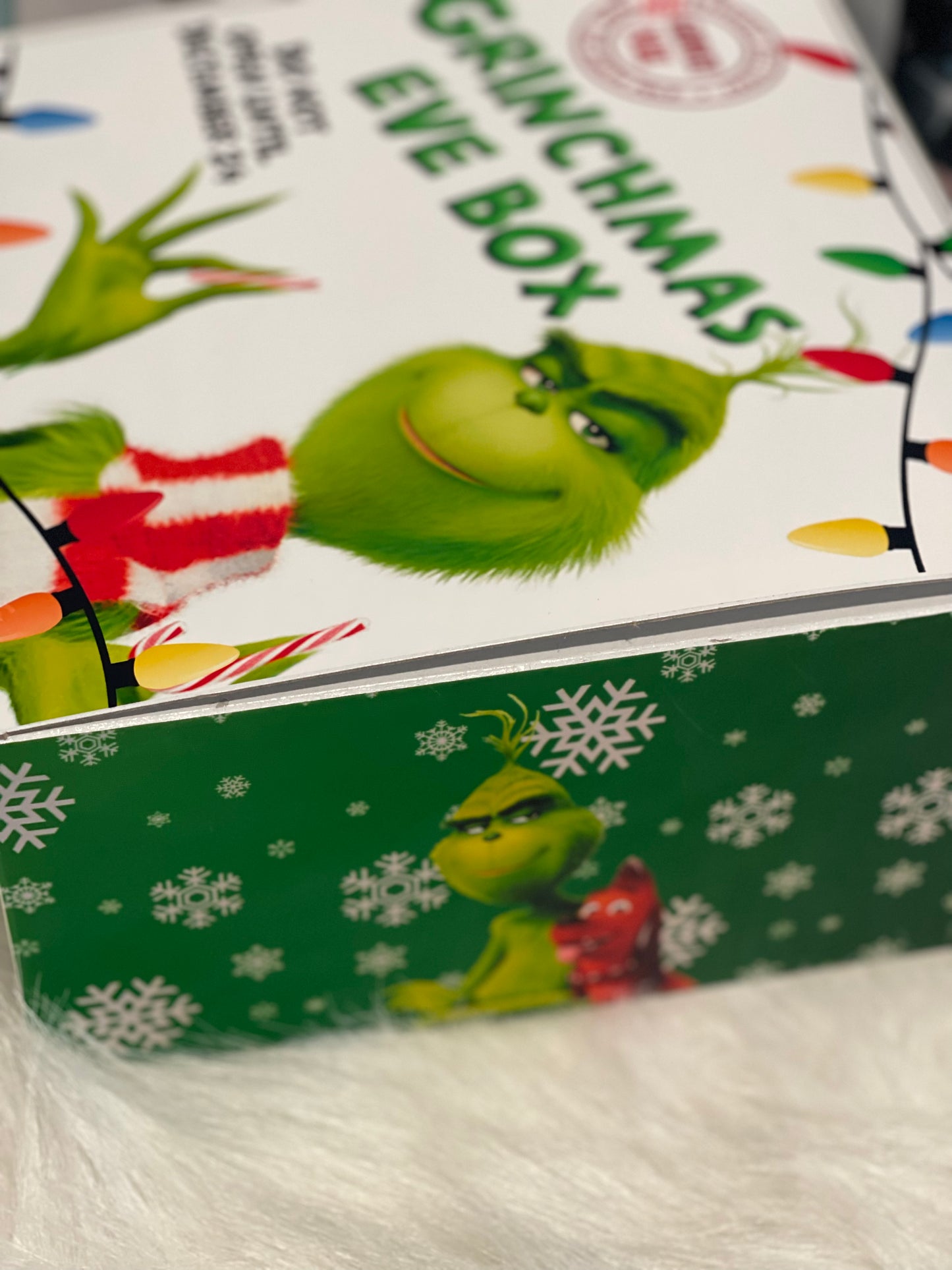 Grinchmas eve box