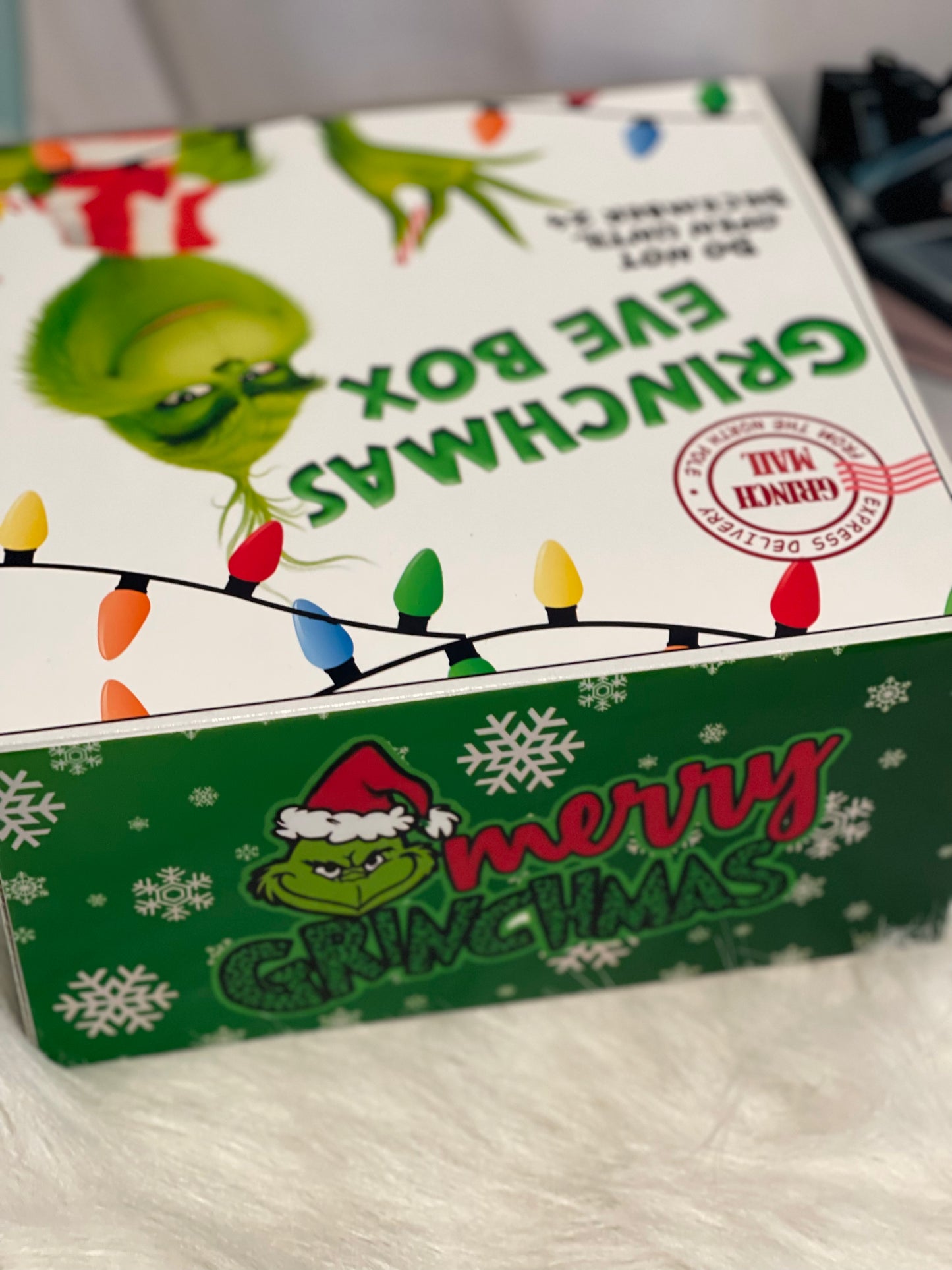 Grinchmas eve box