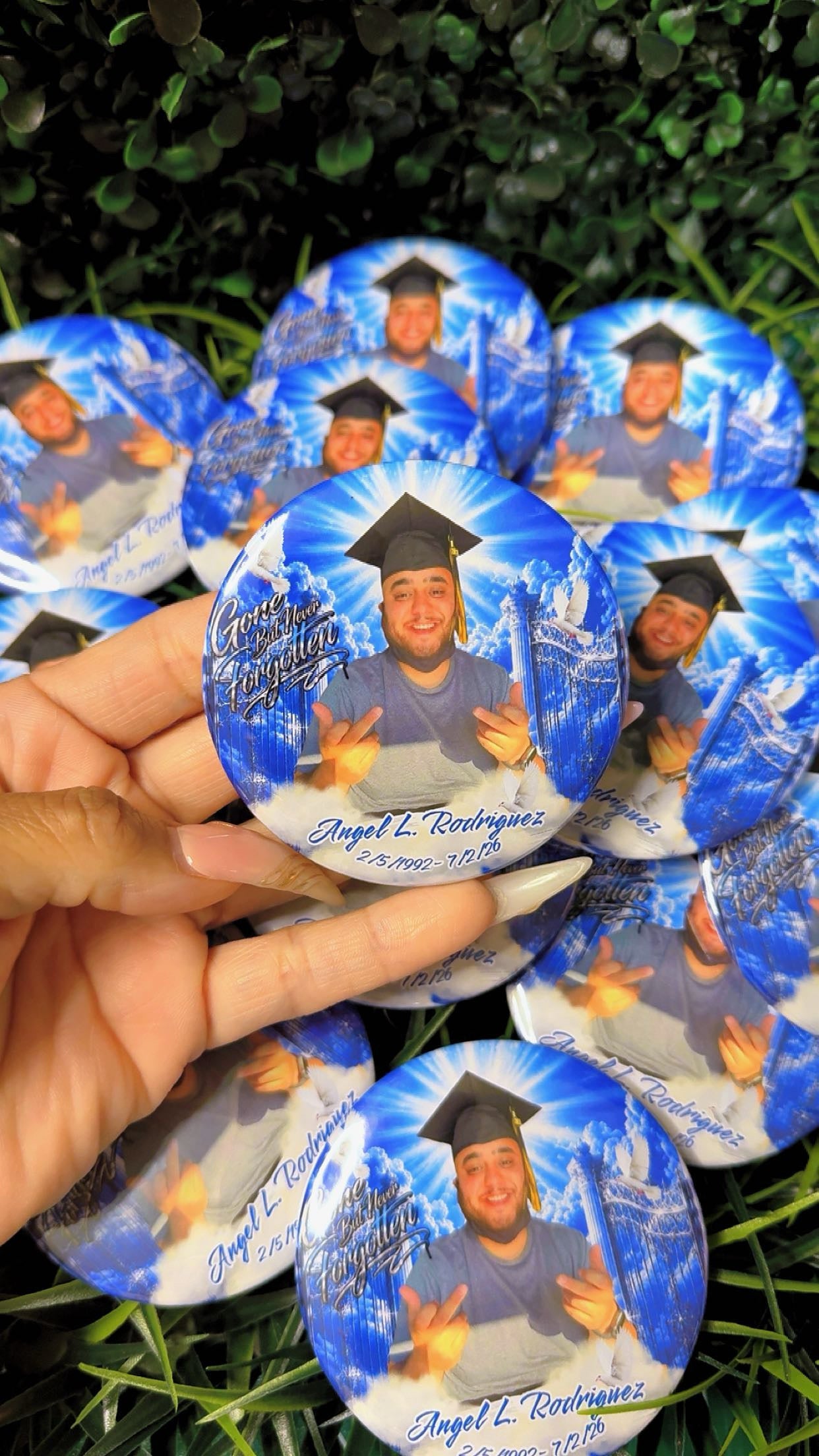 Memorial Buttons/Pins